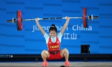 沙巴官网:举重亚锦赛：赵金红包揽女子45公斤级三项冠军 打破抓举世界纪录